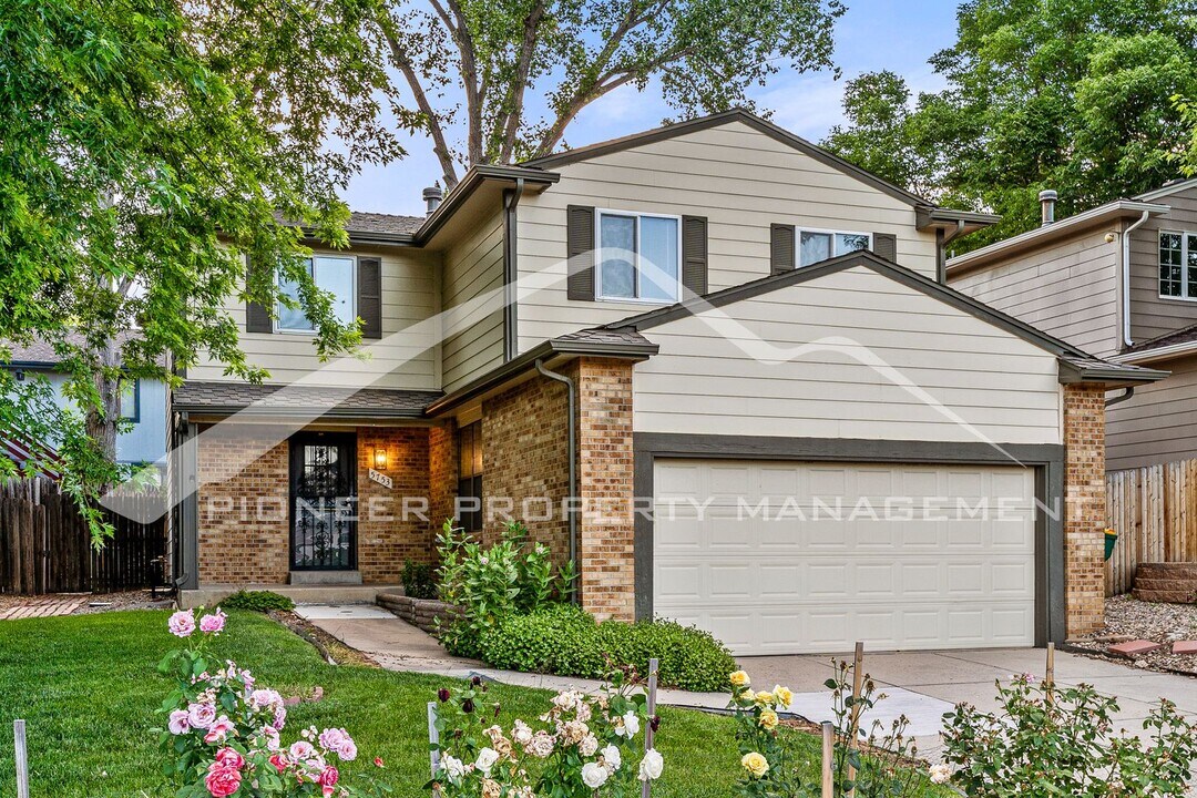 5753 S Lansing Ct in Englewood, CO - Foto de edificio