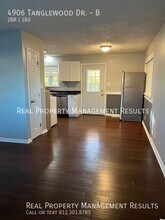 4906 Tanglewood Dr in Evansville, IN - Building Photo - Building Photo