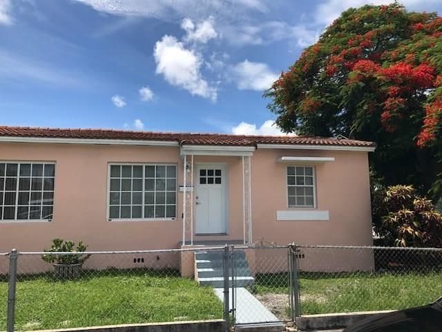 property at 2800 SW 36th Ave