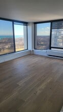 5445 N Sheridan Rd, Unit 1512 in Chicago, IL - Building Photo - Building Photo