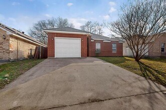 8642 Torreon Ct in Dallas, TX - Building Photo - Building Photo