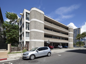 Ala Wai Hale in Honolulu, HI - Building Photo - Building Photo