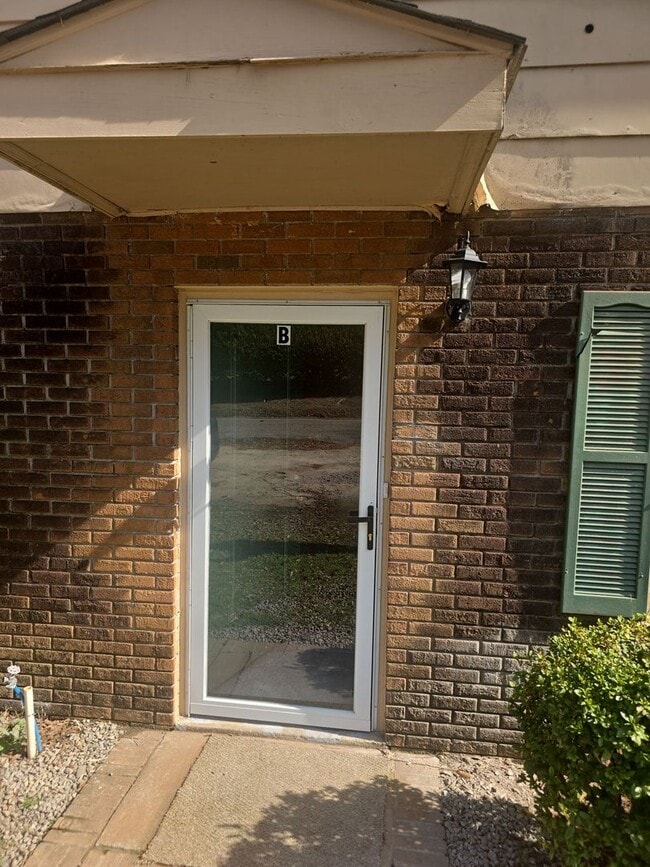 1520 Canal Dr in Columbia, SC - Building Photo - Building Photo