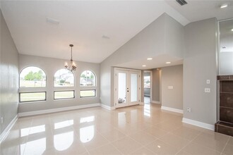 3371 Coronet Ct in Spring Hill, FL - Building Photo - Building Photo