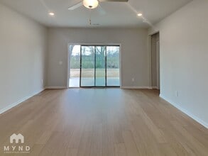 15653 Ruthie Lynn Dr in Athens, AL - Building Photo - Building Photo