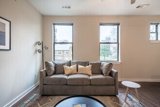 1016 18th Ave S in Nashville, TN - Building Photo - Building Photo