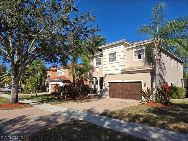 property at 1949 Par Dr