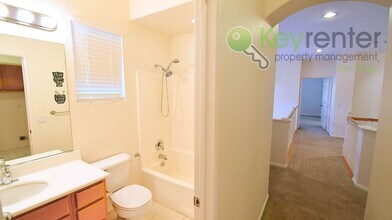 16924 Abundante St in San Diego, CA - Building Photo - Building Photo