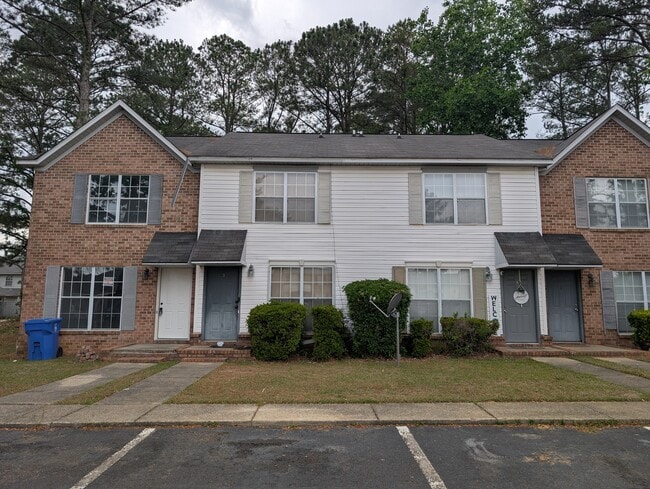 102 Woodleigh Rd in Dothan, AL - Building Photo - Building Photo