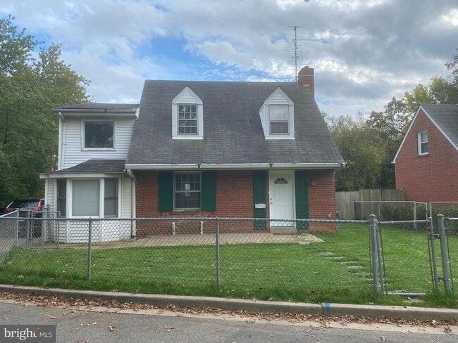 property at 2400 Arlington Blvd