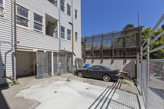 261 Chattanooga St in San Francisco, CA - Building Photo - Building Photo