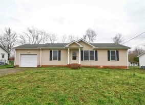 613 Joshua Dr in Clarksville, TN - Building Photo