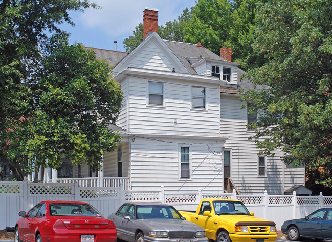 211 E Peace St in Raleigh, NC - Building Photo - Building Photo