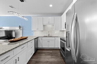 1808 Stable Ln in Fort Walton Beach, FL - Building Photo - Building Photo