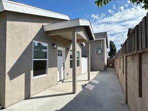 17249 Santa Suzanne St in Fountain Valley, CA - Building Photo - Building Photo
