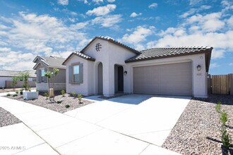 935 W Finch Dr in Queen Creek, AZ - Building Photo - Building Photo