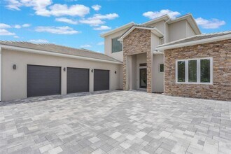 16110 Pendio Dr, Unit 102 in Montverde, FL - Building Photo - Building Photo