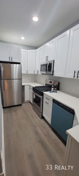 property at 1402 N Greenview Ave