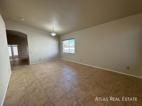 9005 N Silver Moon Way in Tucson, AZ - Building Photo - Building Photo