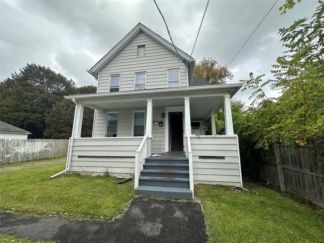 property at 62 1/2 Dickinson St