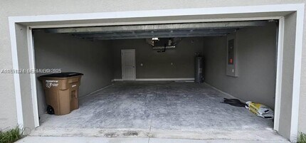 611 Greenbriar Blvd in Lehigh Acres, FL - Building Photo - Building Photo