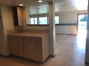 5202 37th Ave SW in Seattle, WA - Building Photo - Building Photo