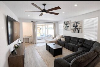 20707 John Gill Dr in Manor, TX - Building Photo - Building Photo