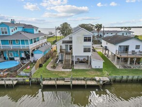 1648 Dick Bay St in San Leon, TX - Building Photo - Building Photo