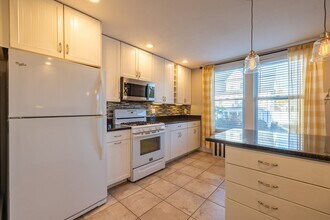 151 Methuen St in Lowell, MA - Building Photo - Building Photo