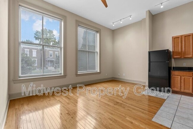 property at 4244 Chouteau Ave