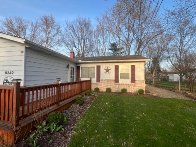 9342 Gerald Dr in Streetsboro, OH - Building Photo - Building Photo