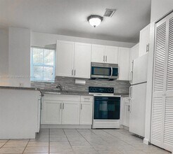 2850 Coconut Ave in Miami, FL - Building Photo - Building Photo