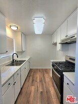 165 N Hamilton Ave in Hemet, CA - Building Photo