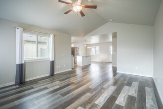 423 Hollyhock Ln in Kalispell, MT - Building Photo - Building Photo