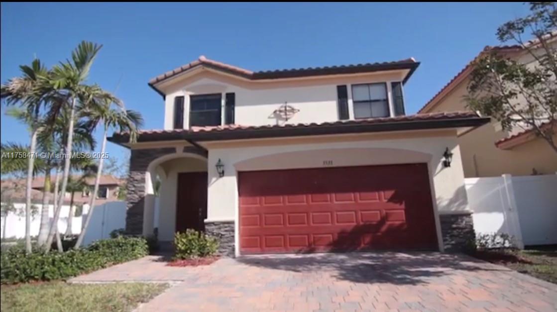 3533 W 88th St in Hialeah, FL - Building Photo