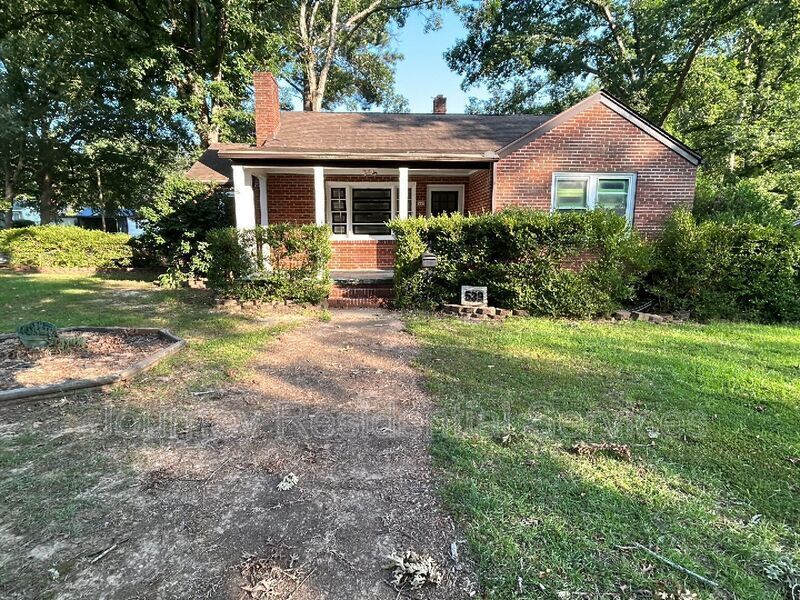 539 W Weatherspoon St in Sanford, NC - Building Photo