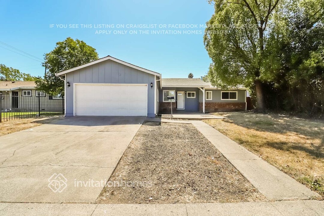 1500 Florin Rd in Sacramento, CA - Building Photo