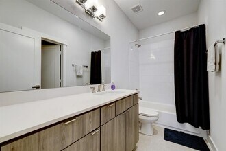 3308 Pease St in Houston, TX - Building Photo - Building Photo