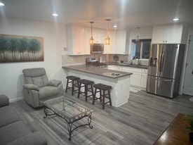 7934 Etiwanda Ave in Los Angeles, CA - Building Photo