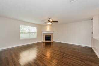 7912 Whitney Ln in Fort Worth, TX - Building Photo - Building Photo