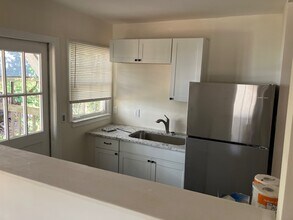 473 Burlington Rd NE, Unit Unit 3 in Atlanta, GA - Building Photo - Building Photo