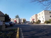 Bucknell in Silver Spring, MD - Foto de edificio - Building Photo