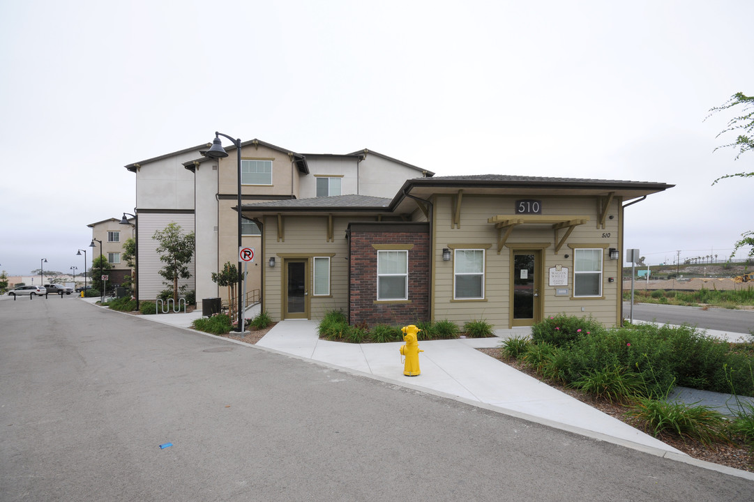 Wagon Wheel Apartments in Oxnard, CA - Building Photo