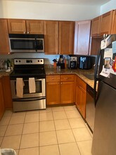 1560 N Sandburg Ter, Unit 1703 in Chicago, IL - Building Photo - Building Photo