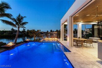 1100 Sandpiper St in Naples, FL - Building Photo - Building Photo