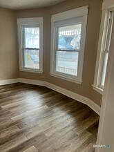 166 Laurel Ave in Bridgeport, CT - Building Photo - Building Photo