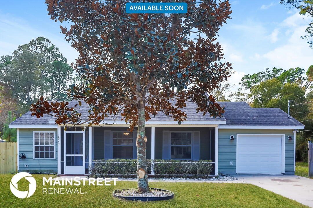 6245 Old Dixie Dr in St. Augustine, FL - Building Photo