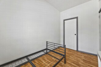 2816 Ellendale Pl, Unit 6 in Los Angeles, CA - Foto de edificio - Building Photo