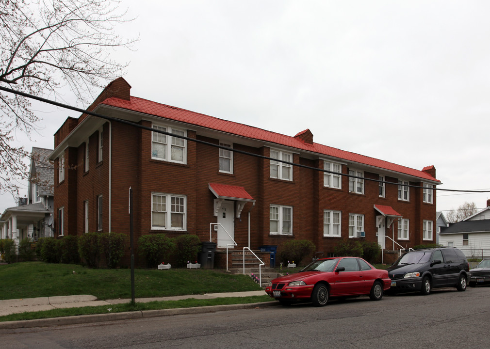 416 Maumee Ave in Toledo, OH - Foto de edificio