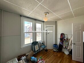 823 Dorchester Ave, Unit 2 in Boston, MA - Building Photo - Building Photo